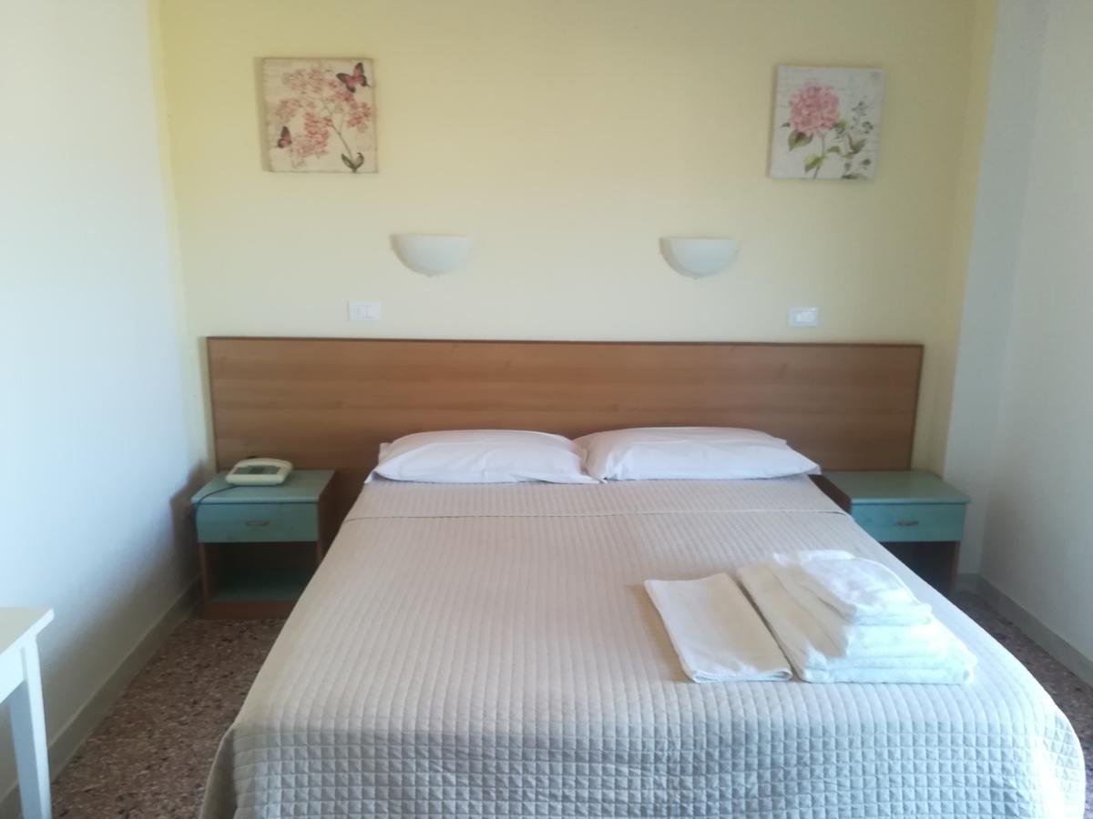 Hotel Valente Ortona Buitenkant foto