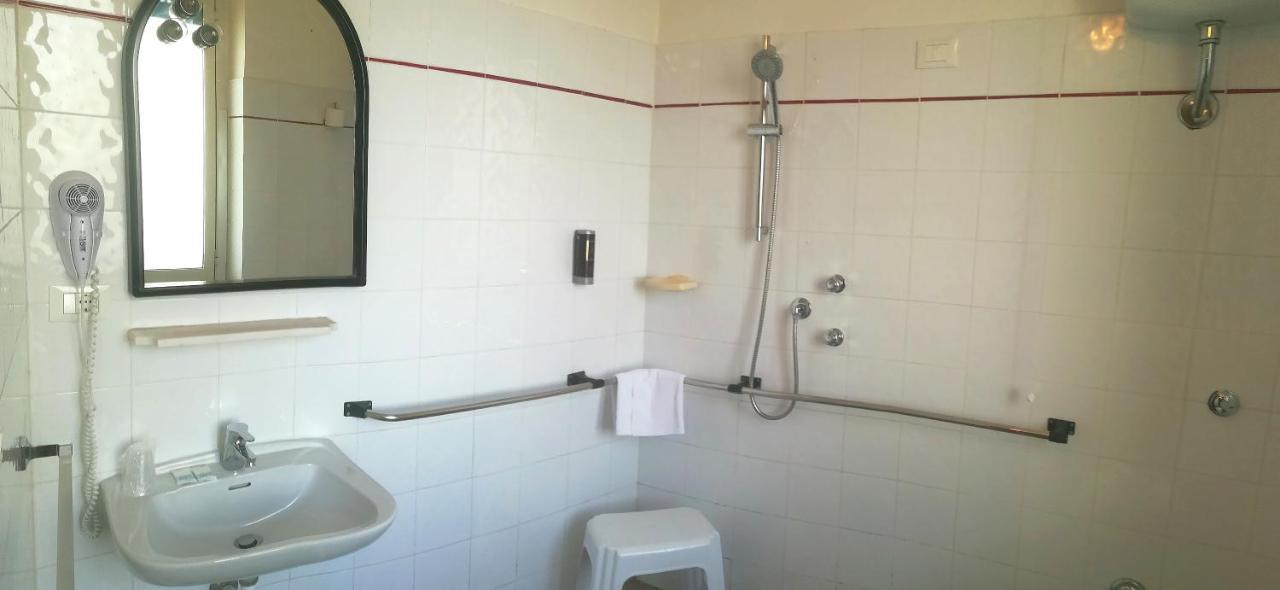 Hotel Valente Ortona Buitenkant foto